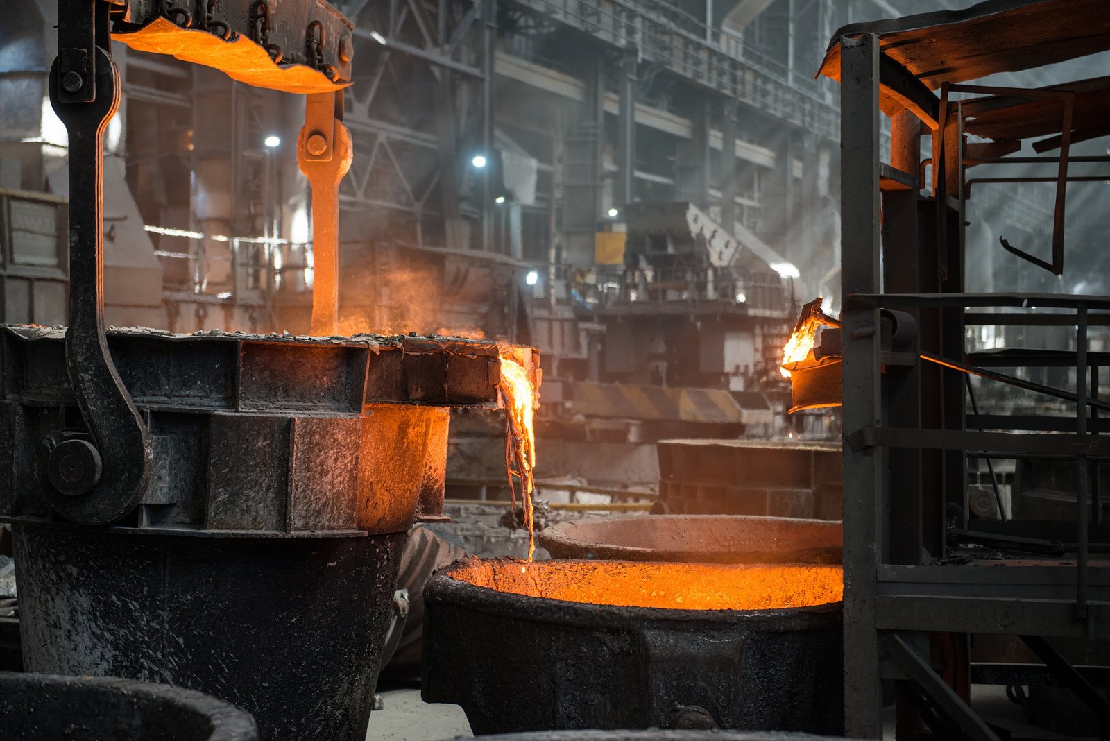 Tank with liquid metal at the steel mill
